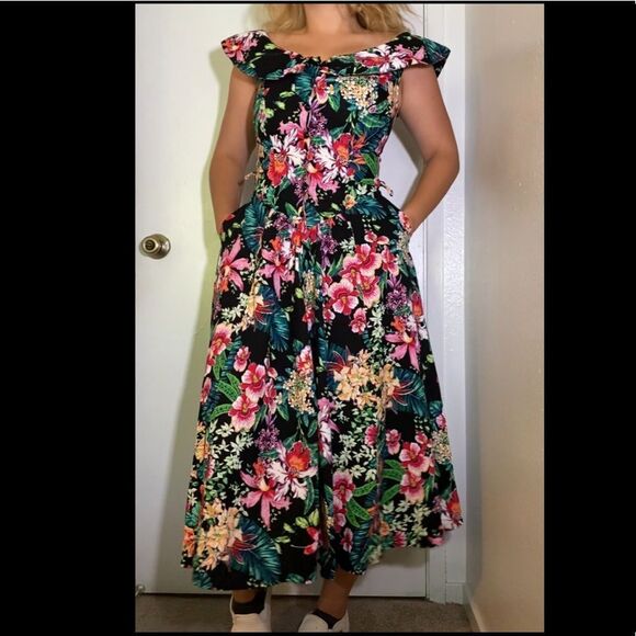 Pin Up Girl Vintage Style Floral Summer Midi Dress - Picture 2 of 10